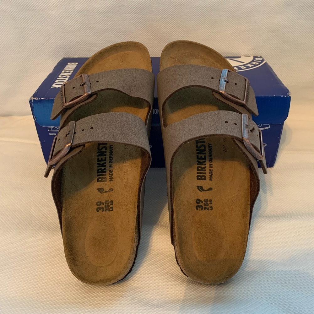 Birkenstock Arizona sandals narrow fit in Mocca